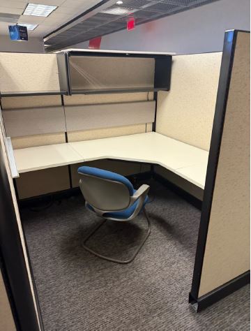 Herman Miller AO2 6x6 67" H Workstations