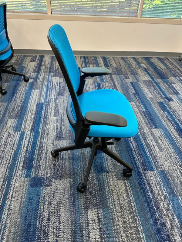 Steelcase One Chairs in Blue - Image 3