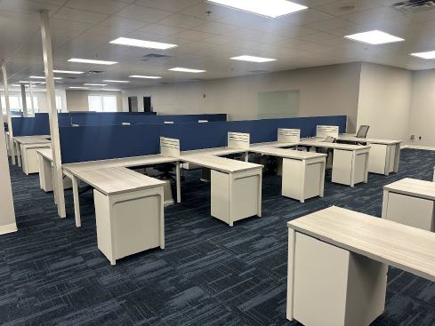 Haworth Compose 5' x 6' Benching Stations - Image 2