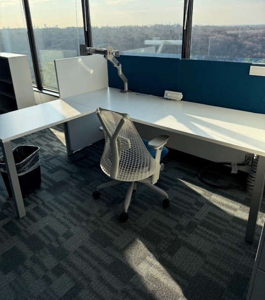Herman Miller Benching Stations