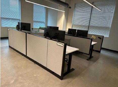 Steelcase Answer 6 x 6 42" H Workstations - Image 3